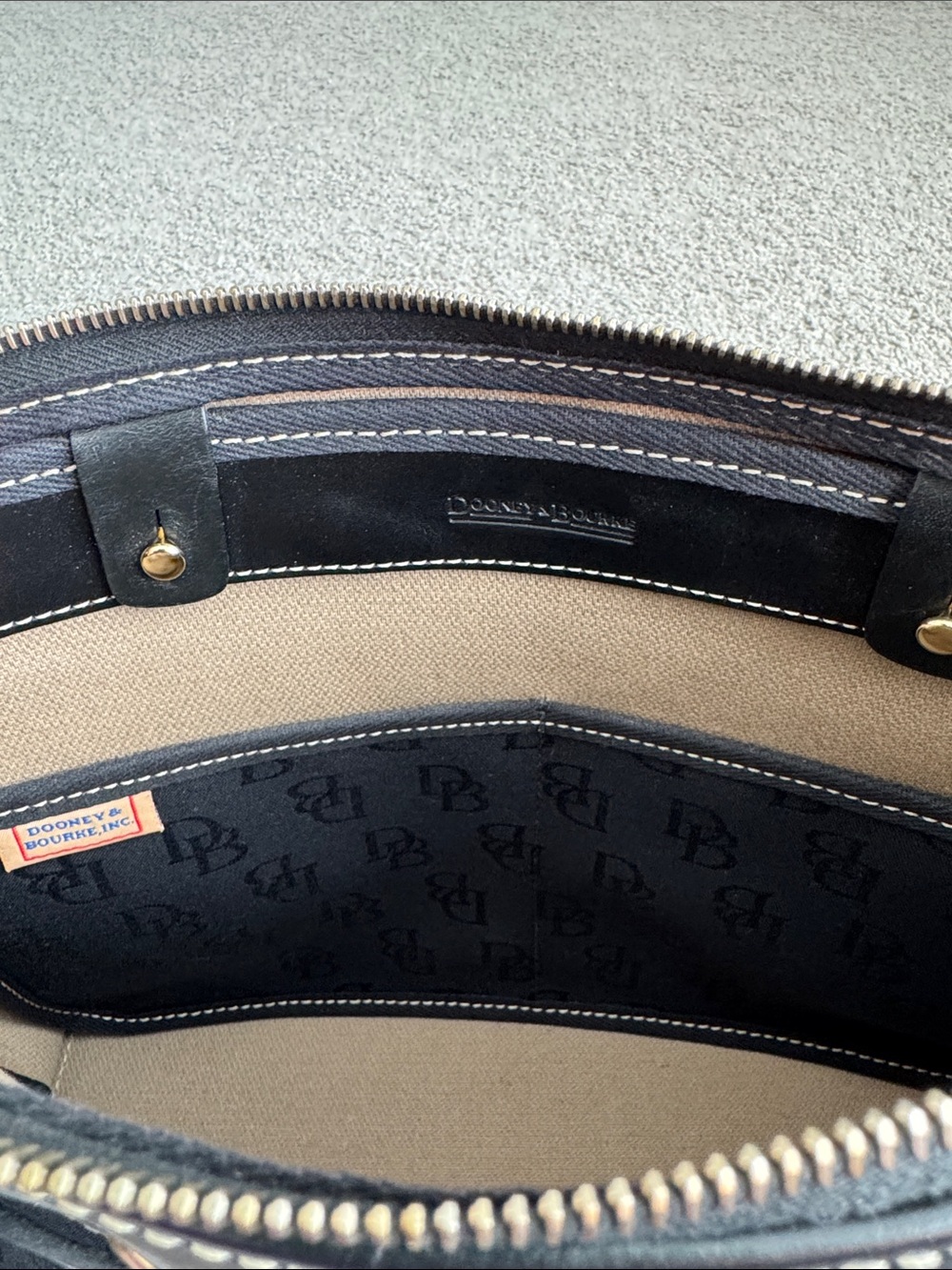 Dooney & Bourke Black Logo Jacquard Medium Handbag - Picture 5 of 8